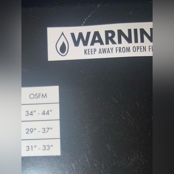 Spirit Halloween Emerald Green Velvet Cape Adult Size Costume Unisex Versatile - Picture 5 of 7